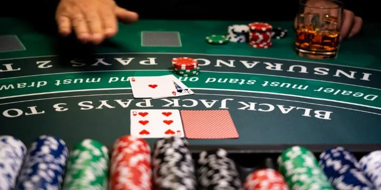 Bí Ẩn Đằng Sau Lá Bài: Khám Phá Blackjack Tại SV388